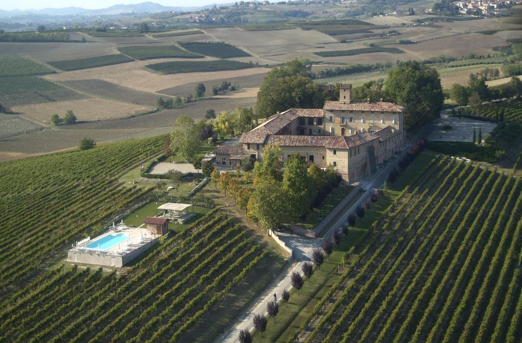 فندق Relais Castello Di Razzano Alfiano Natta المظهر الخارجي الصورة